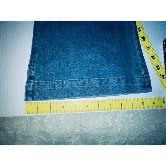 DL1961 Womens Low Rise Roxy Kick Flare Light Wash Size 26x33 Fits 27x33 - Picture 10 of 16